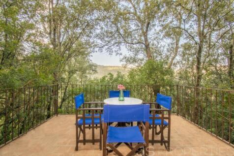 RARE, UNIQUE AND TRADITIONAL VILLA FOR SALE NEAR POLLENSA