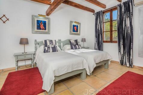 BEAUTIFUL COUNTRY VILLA IN IDEAL LOCATION CLOSE TO POLLENSA