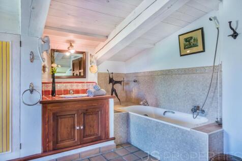 BEAUTIFUL COUNTRY VILLA IN IDEAL LOCATION CLOSE TO POLLENSA