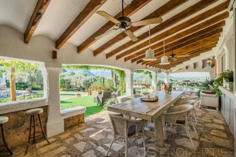 BEAUTIFUL COUNTRY VILLA IN IDEAL LOCATION CLOSE TO POLLENSA