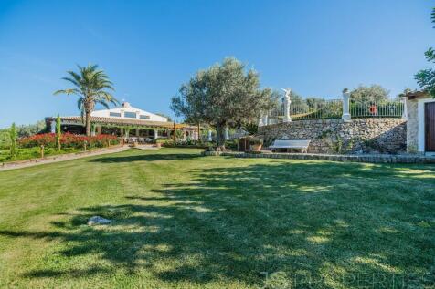 BEAUTIFUL COUNTRY VILLA IN IDEAL LOCATION CLOSE TO POLLENSA