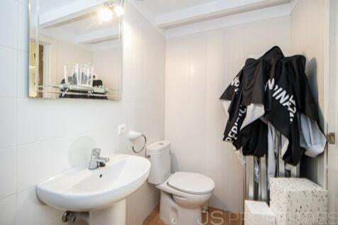 TWO COMMERCIAL PREMISSES FOR SALE IN PUERTO POLLENSA