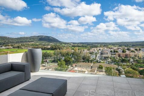 Luxury penthouse in Santa Ponca