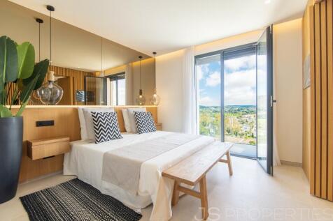 Luxury penthouse in Santa Ponca