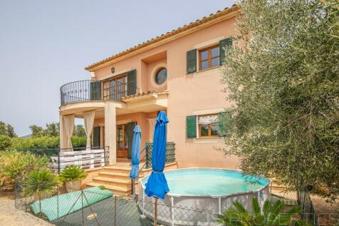 VILLA FOR SALE IN THE COUNTRYSIDE 