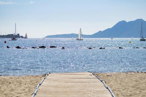 LOCAL FOR SALE IN PUERTO POLLENSA