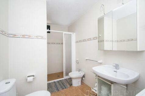 TRADITIONAL VILLAGE HOUSE FOR SALE IN POLLENSA 