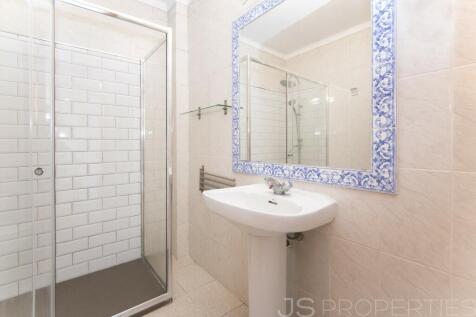 BLOCK OF APARTMENTS AND COMMERCIAL PREMISES IN PUERTO POLLENSA