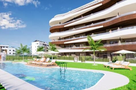 NEW LUXURY PENTHOUSE FOR SALE WITH SEA VIEWS 
