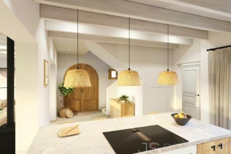 Beautiful traditional style new build in Alcanada
