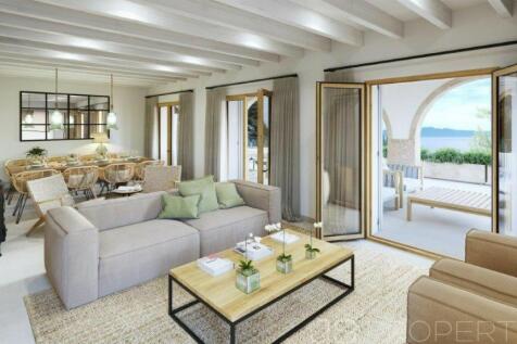 Beautiful traditional style new build in Alcanada