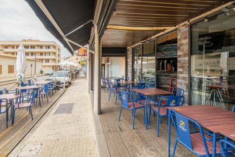 COMMERCIAL PREMISSES FOR SALE IN THE CENTER OF PUERTO POLLENSA