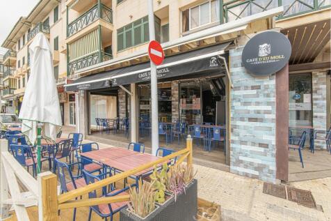 COMMERCIAL PREMISSES FOR SALE IN THE CENTER OF PUERTO POLLENSA