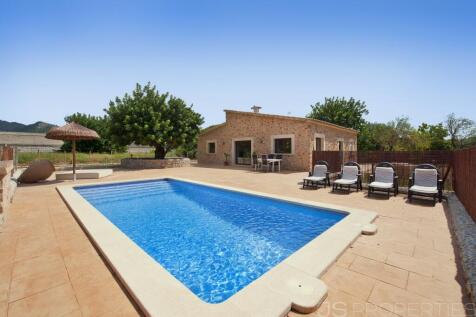 VILLA CLOSE TO PUERTO POLLENSA BEACHES AND POLLENSA TOWN