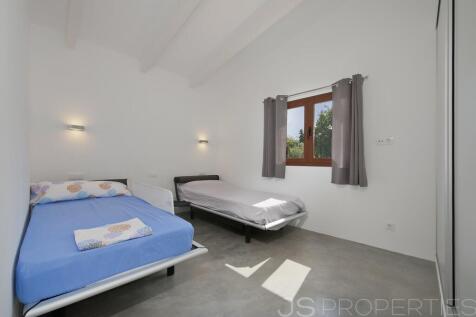 VILLA CLOSE TO PUERTO POLLENSA BEACHES AND POLLENSA TOWN