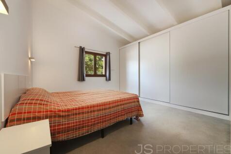 VILLA CLOSE TO PUERTO POLLENSA BEACHES AND POLLENSA TOWN