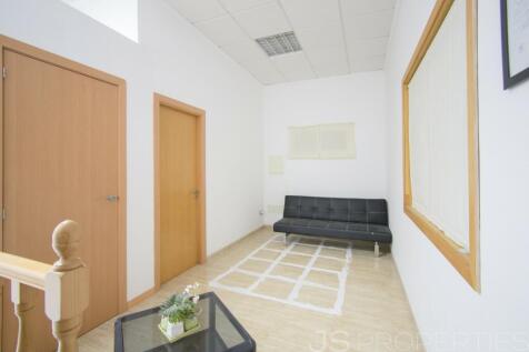 INDUSTRIAL UNIT