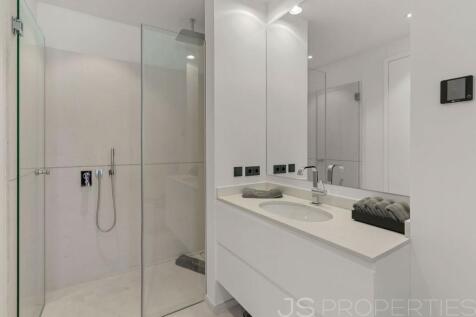 Ultra modern new build villa in Cala Llamp