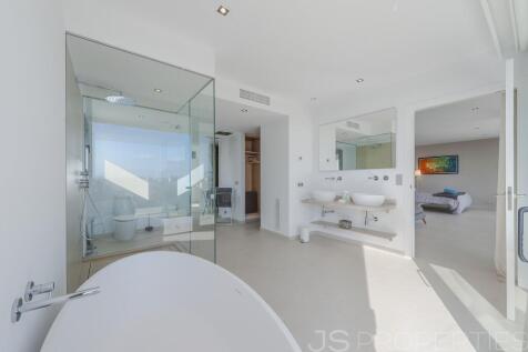 Villa in Puerto Pollensa with Tourists license