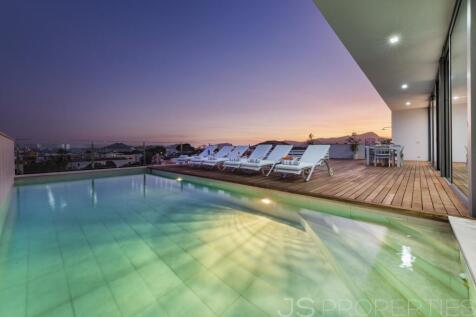 MAGNIFICENT VILLA WITH UNOBSTRUCTED VIEWS OF PUERTO POLLENSA BAY