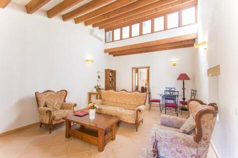 TOWN HOUSE IN ALCUDIA