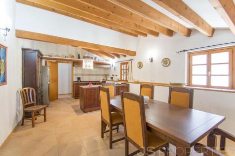 TOWN HOUSE IN ALCUDIA