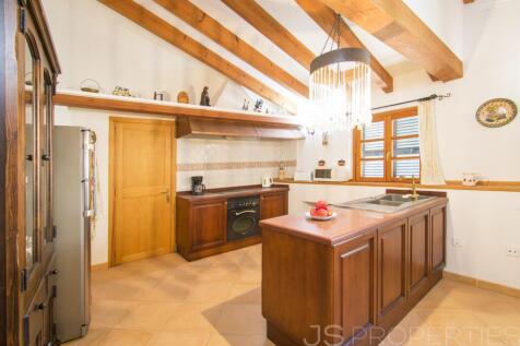 TOWN HOUSE IN ALCUDIA