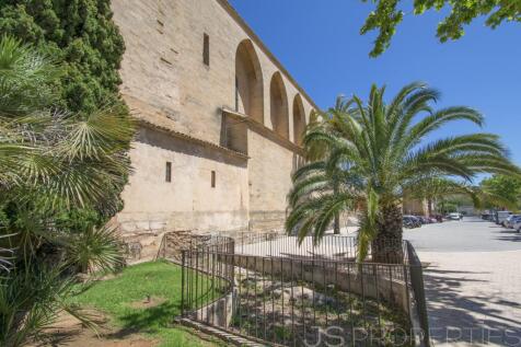 TOWN HOUSE IN ALCUDIA