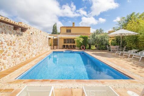 GREAT VILLA WITHIN WALKING DISTANCE TO PUERTO POLLENSA
