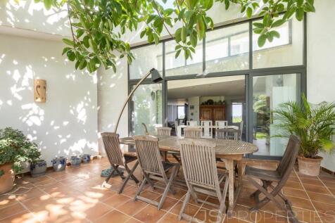 Country House in Alcudia with Pool and sea view