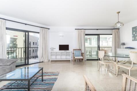 APARTMENT WITH  SEA VIEWS AND RENTAL LICENSE