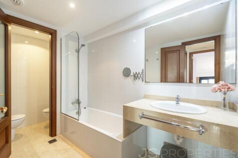 APARTMENT WITH  SEA VIEWS AND RENTAL LICENSE