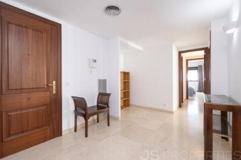 APARTMENT WITH  SEA VIEWS AND RENTAL LICENSE