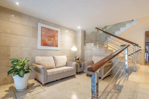 APARTMENT WITH  SEA VIEWS AND RENTAL LICENSE
