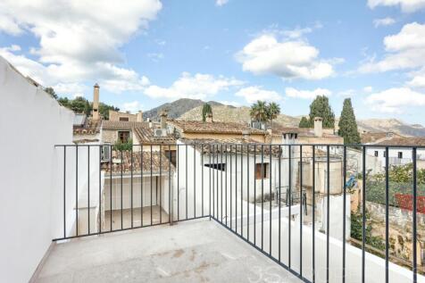 Town house renovated in Pollensa