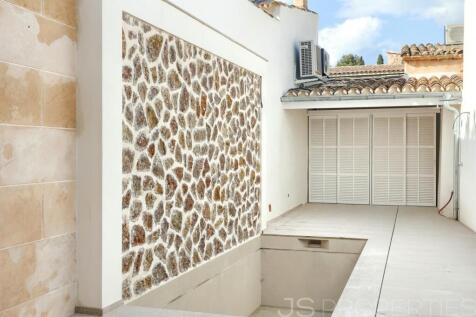 Town house renovated in Pollensa