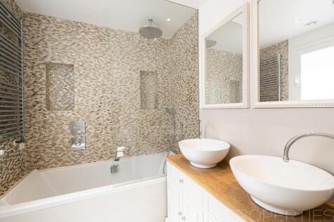 STUNNING FRONT LINE APARTMENT IN PORT DE POLLENSA