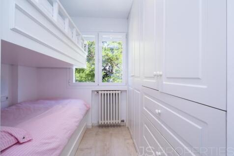 STUNNING FRONT LINE APARTMENT IN PORT DE POLLENSA