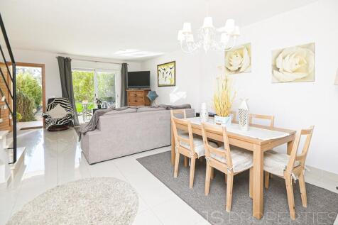 APARTMENT FOR SALE IN PUERTO POLLENSA 