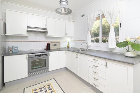 APARTMENT FOR SALE IN PUERTO POLLENSA 