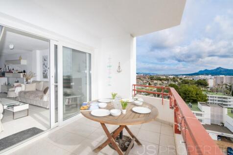 Beautiful Apartment with Sea View in Alcudia