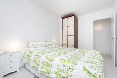 Penthouse in Gotmar with 3 Bedrooms and Sea View