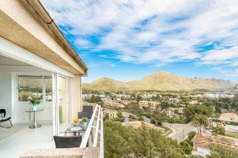 Penthouse in Gotmar with 3 Bedrooms and Sea View