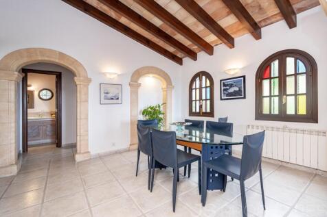 AMAZING VILLA WITH BREATHTAKING VIEWS ON POLLENSA BAY