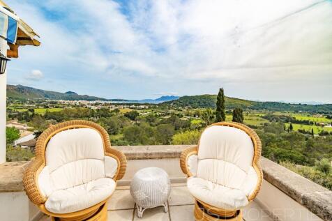 AMAZING VILLA WITH BREATHTAKING VIEWS ON POLLENSA BAY