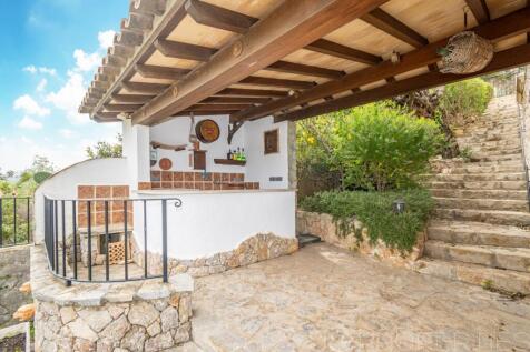 AMAZING VILLA WITH BREATHTAKING VIEWS ON POLLENSA BAY