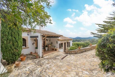 AMAZING VILLA WITH BREATHTAKING VIEWS ON POLLENSA BAY