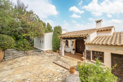 AMAZING VILLA WITH BREATHTAKING VIEWS ON POLLENSA BAY