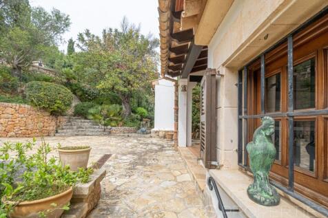 AMAZING VILLA WITH BREATHTAKING VIEWS ON POLLENSA BAY