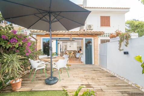 SEMI-DETACHED VILLA IN A VERY QUIET AREA OF PUERTO DE POLLENSA